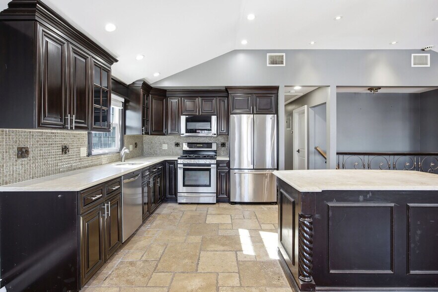 More Photos Of 158-10 95th St, Howard Beach Multifamily For Sale