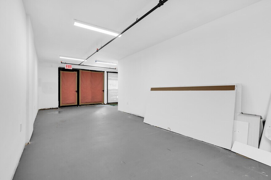 More Photos Of 24 Fayette St, Brooklyn Healthcare For Lease