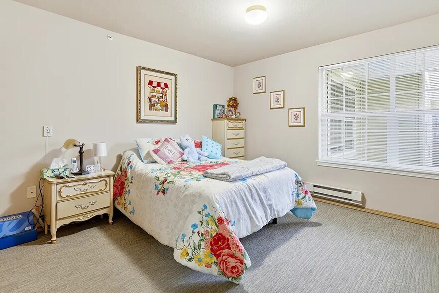 More Photos Of 1601 Southgate Pl, Pendleton Healthcare For Sale