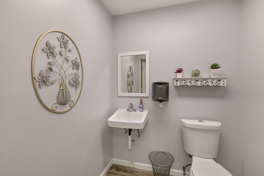 More Photos Of 5758 Cooley Lake Rd, Waterford Daycare Center For Sale