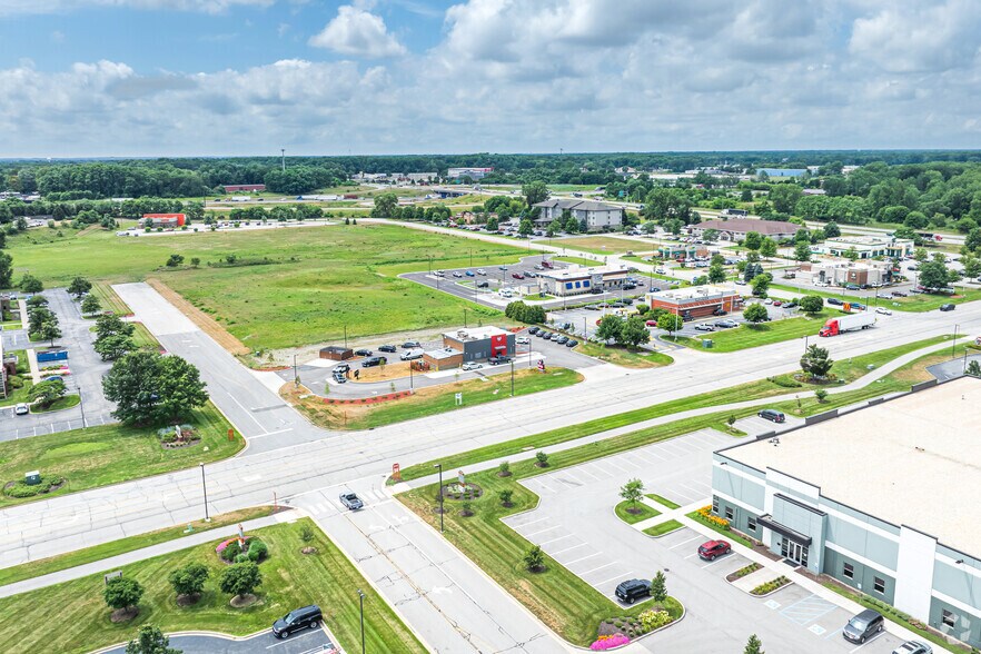 More Photos Of 6335 Ameriplex Dr, Portage Fast Food For Sale