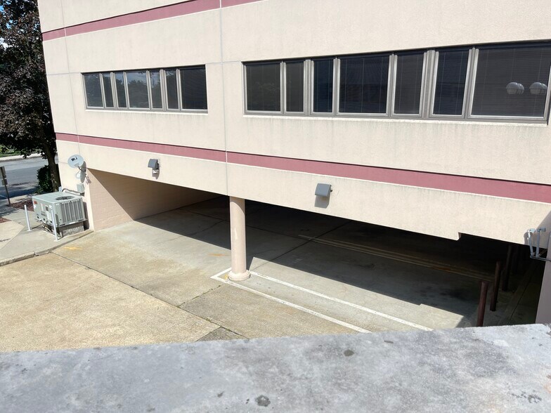 More Photos Of 400 Perrine Rd, Old Bridge Medical For Sale
