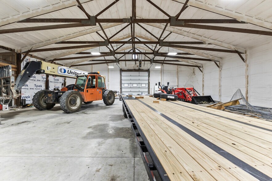 More Photos Of 2606 E Rock Haven Rd, Harrisonville Light Manufacturing For Lease