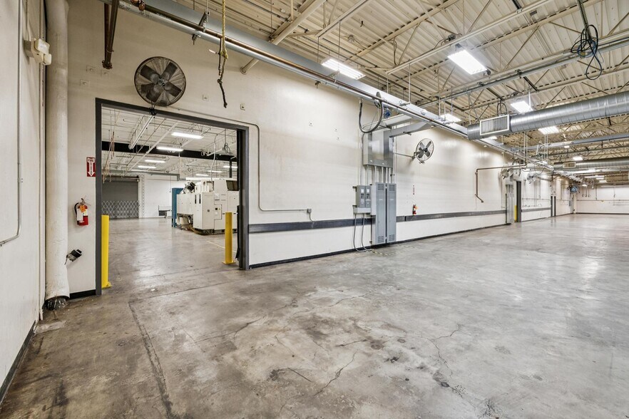 More Photos Of 1551 Dell Ave, Campbell Manufacturing For Sale