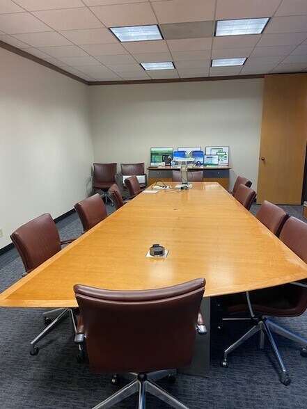 More Photos Of 20788 Corsair Blvd, Hayward Research And Development For Lease