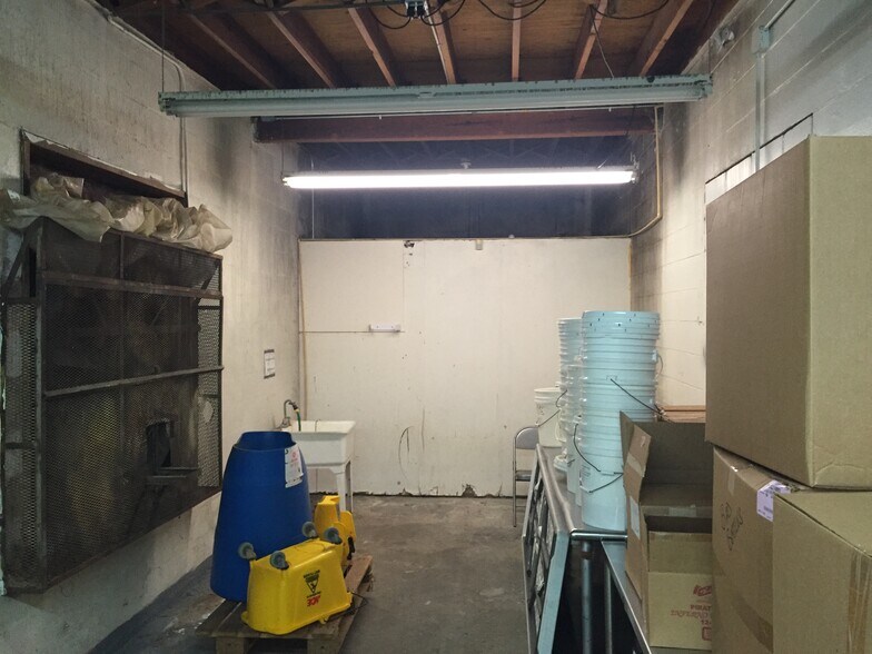 More Photos Of 238 E Washington St, Starke Distribution For Sale