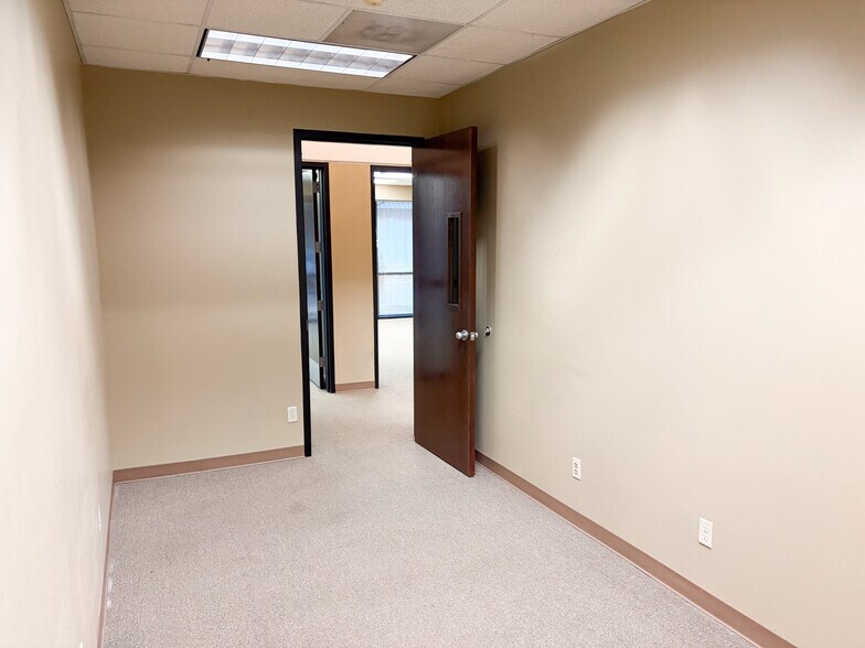 More Photos Of 4021 84th St, Lubbock Loft Creative Space For Lease