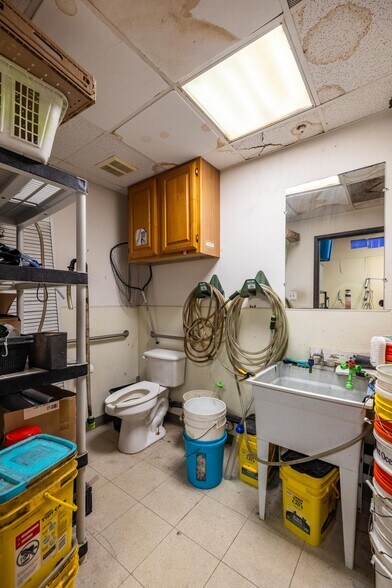 More Photos Of 200 N Main St, Duncanville Storefront Retail Office For Sale