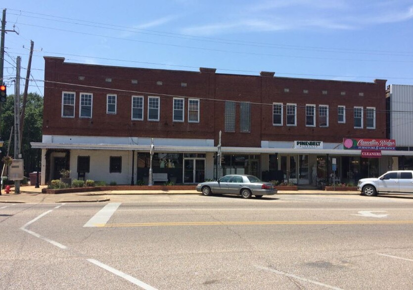 Primary Photo Of 315 Washington St, Marion Storefront For Sale