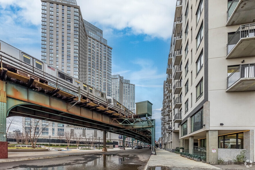 More Photos Of 45-67 Davis St, Long Island City Apartments For Lease