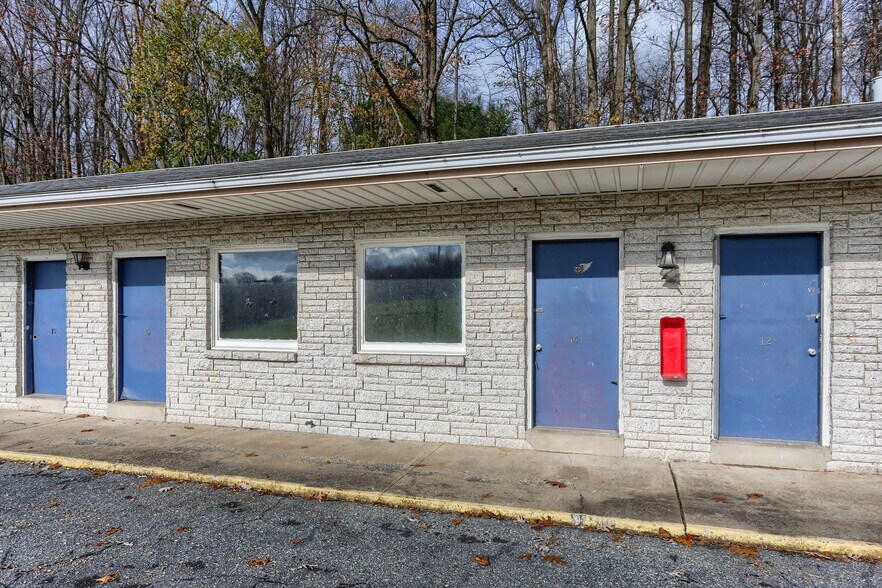 More Photos Of 4221 Stiegel Pike, Newmanstown Hotel For Sale