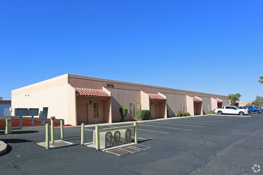 More Photos Of 3200 S Dodge Blvd, Tucson Unknown For Lease