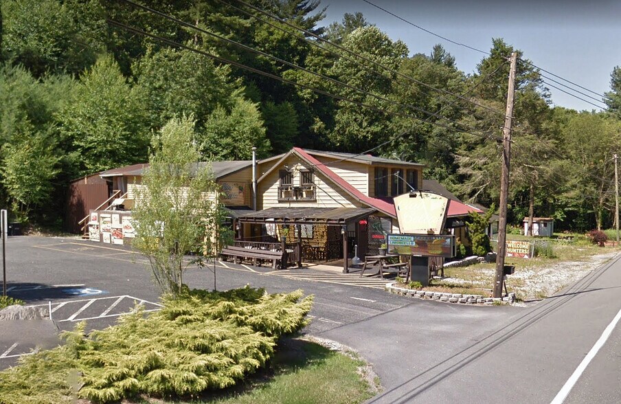 More Photos Of 6418 Chambersburg Rd, Fayetteville Restaurant For Sale