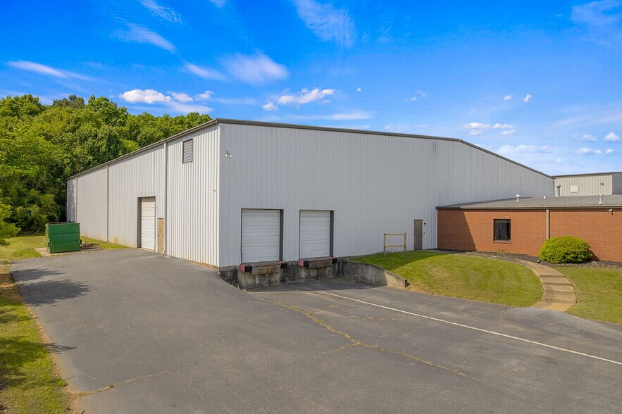 More Photos Of 311 England Pl, Spartanburg Manufacturing For Lease