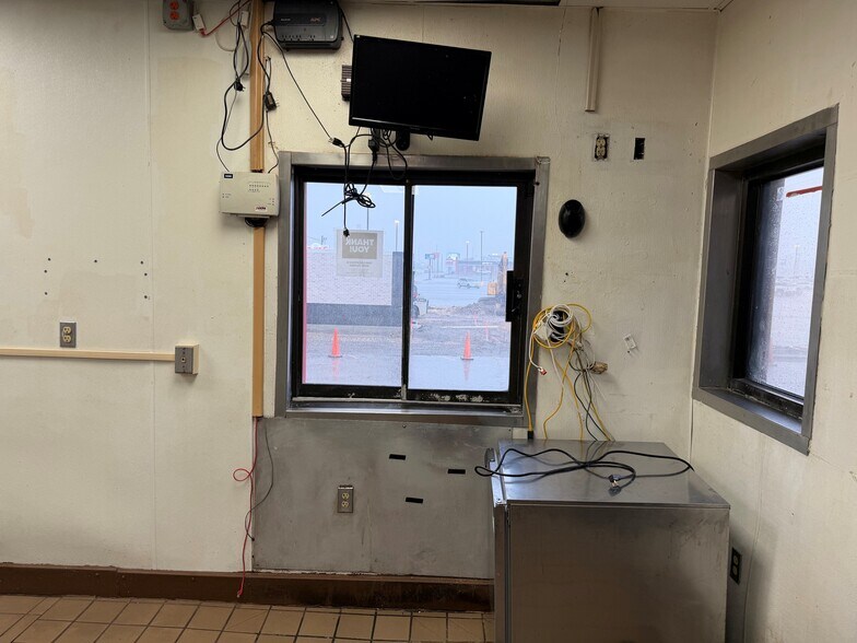 More Photos Of 5 S Kingshighway St, Cape Girardeau Fast Food For Sale