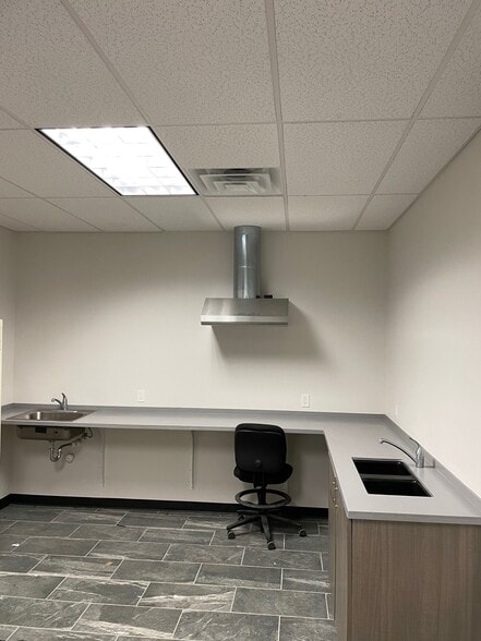 More Photos Of 1105 County Road 235 Giddings, Giddings Industrial For Sale