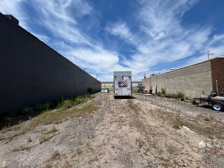 More Photos Of 511 11th St N, Birmingham Warehouse For Sale
