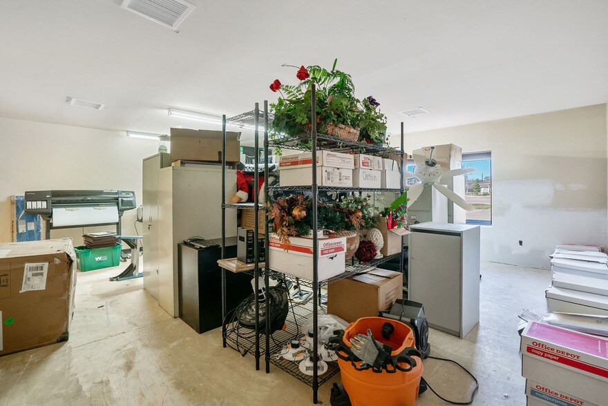 More Photos Of 7511 Fm 1488 Rd, Magnolia Office For Sale