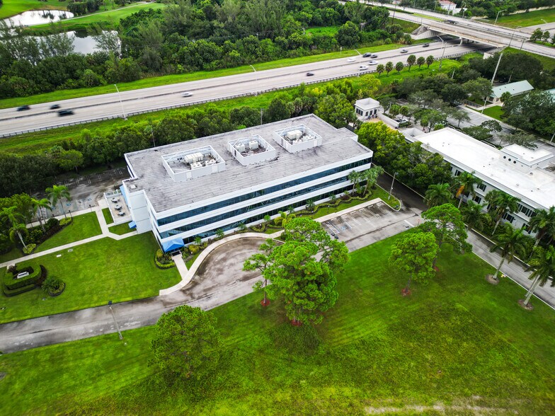 More Photos Of 360 Hiatt Dr, Palm Beach Gardens Office For Lease