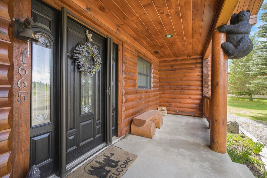 More Photos Of 1665 Whisper Ridge Rd, Ashton Hotel For Sale