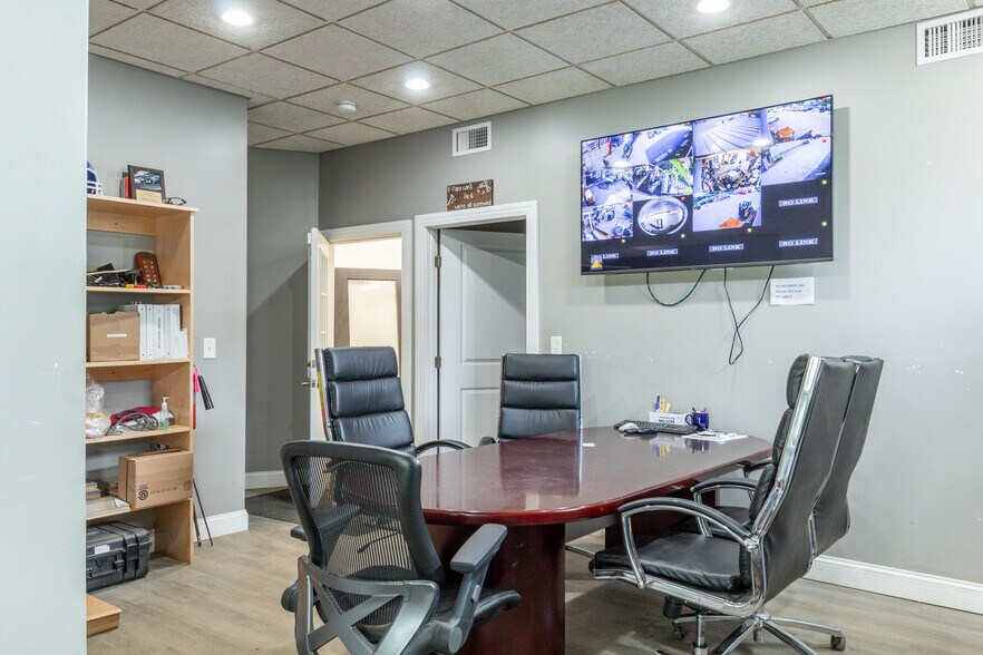 More Photos Of 1035 Ocean Ave, Portland Warehouse For Sale