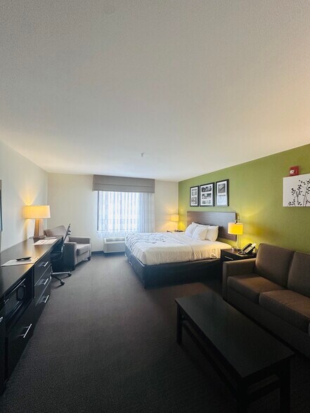 More Photos Of 4450 Rhea County Hwy, Dayton Hotel For Sale