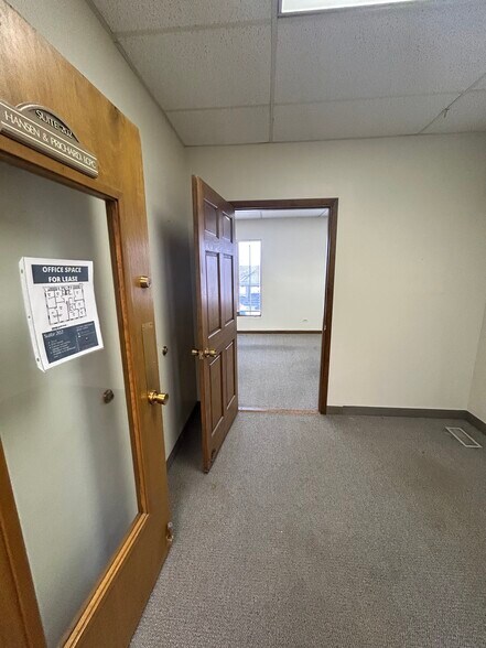 More Photos Of 346 Taft Ave, Glen Ellyn Office For Lease