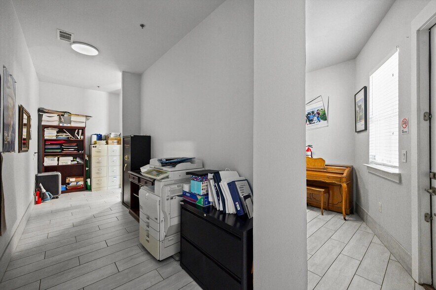 More Photos Of 251 S Mill St, Lewisville Apartments For Sale