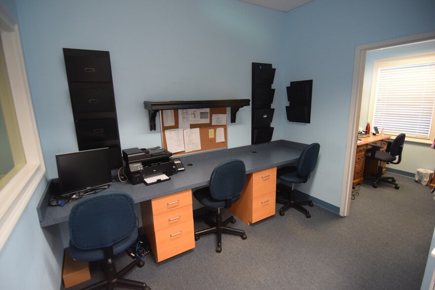 More Photos Of 1456 Ferry Rd, Doylestown Office For Sale
