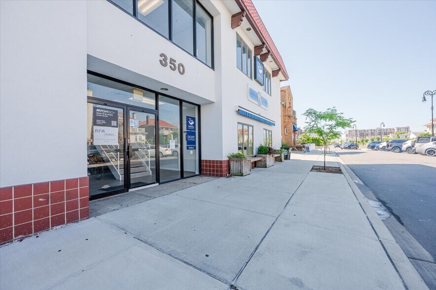 More Photos Of 350 National Blvd, Long Beach Storefront Retail Office For Lease