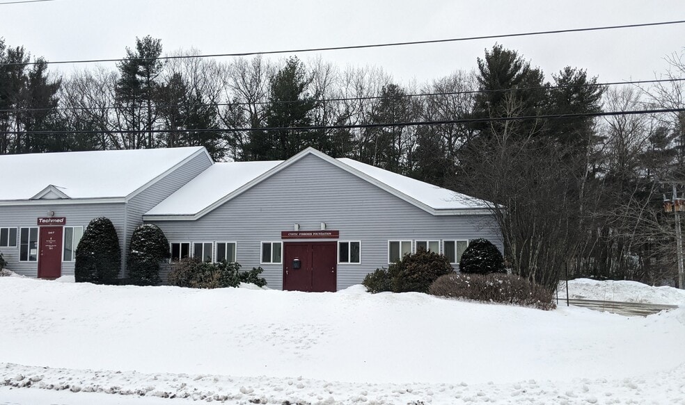 More Photos Of 114 Perimeter Rd, Nashua Light Distribution For Lease