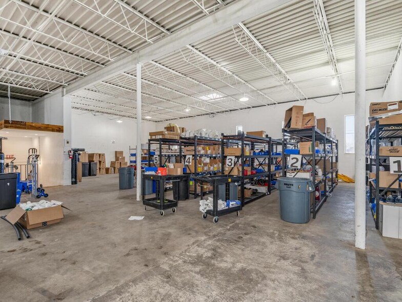 More Photos Of 1321 7th St S, Hopkins Manufacturing For Sale