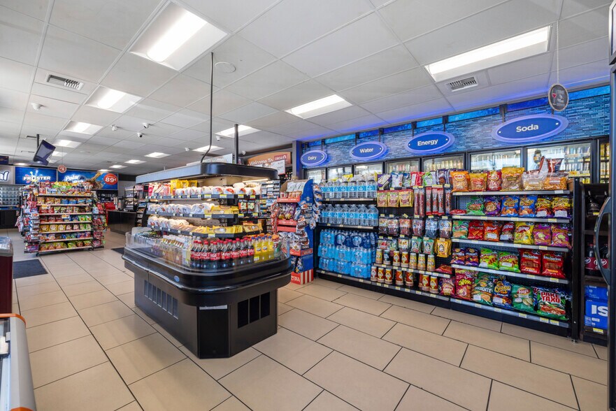 More Photos Of 2115 W Yosemite Ave, Manteca General Retail For Sale