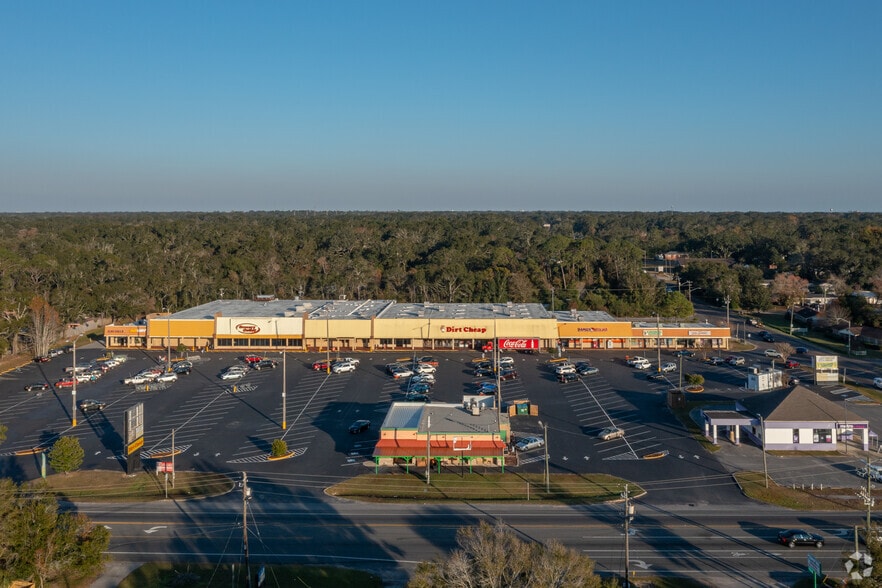 More Photos Of 8183 W Fairfield Dr, Pensacola Unknown For Lease