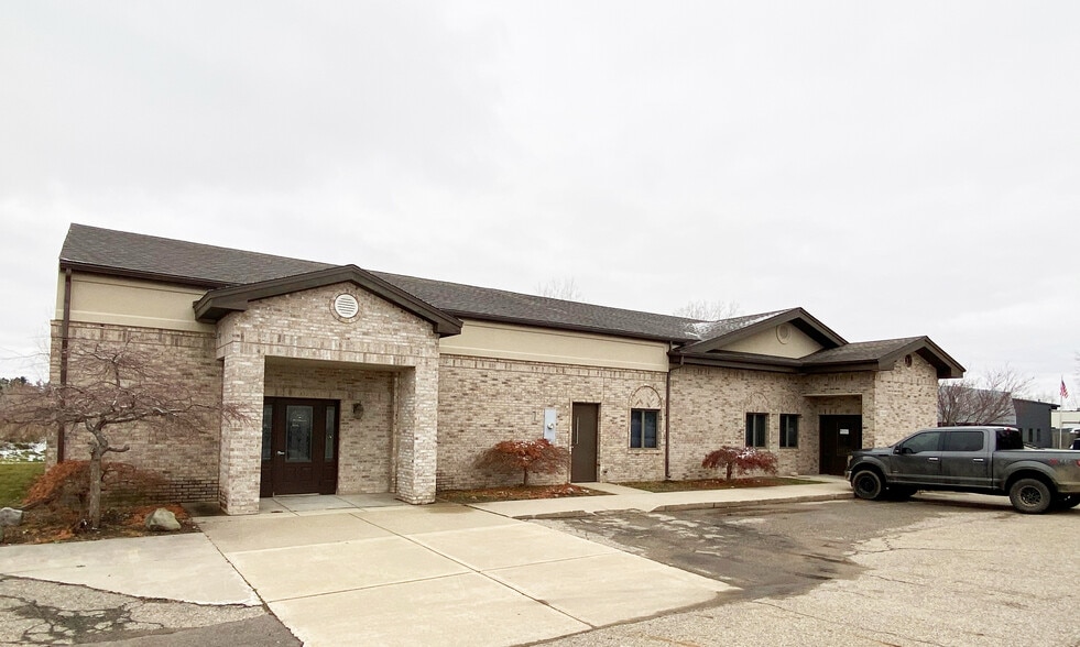 More Photos Of 2860 Jolly Rd, Okemos Office For Lease