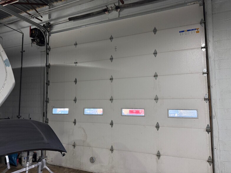 More Photos Of 4635 Northfield Rd, Cleveland Freestanding For Sale