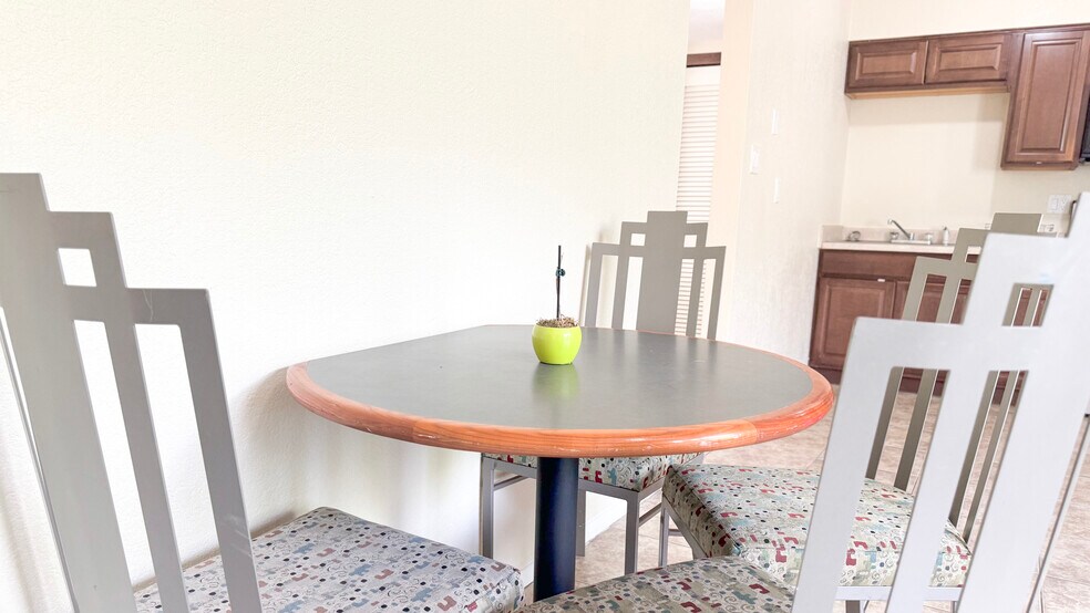 More Photos Of 8939 N 8th St, Phoenix Apartments For Sale