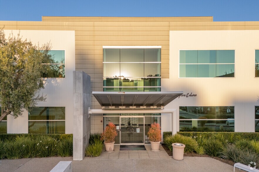 More Photos Of 26940 Aliso Viejo Pky, Aliso Viejo Office For Lease