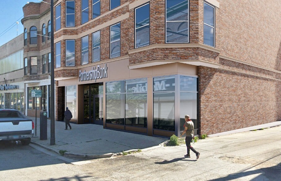 More Photos Of 9139 S Commercial Ave, Chicago General Retail For Lease