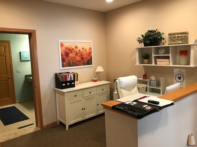 More Photos Of 8925-8929 Aztec Dr, Eden Prairie Office For Lease