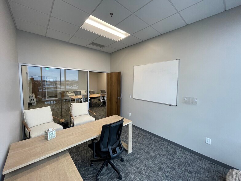 More Photos Of 1064 S North County Blvd, Pleasant Grove Office For Lease