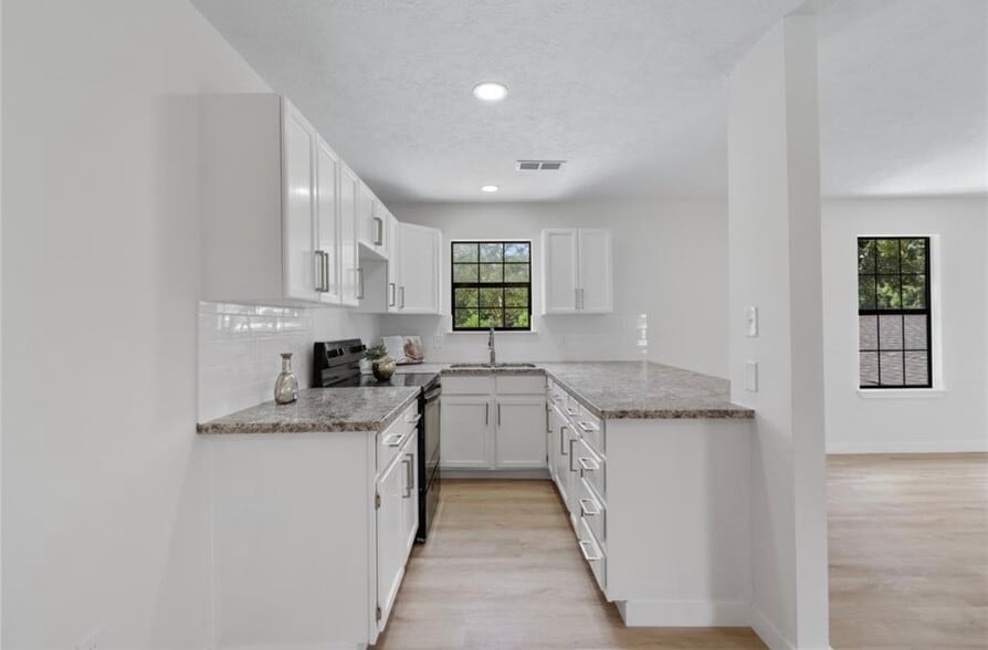 More Photos Of 12019 Beth Ln, Magnolia Light Distribution For Sale