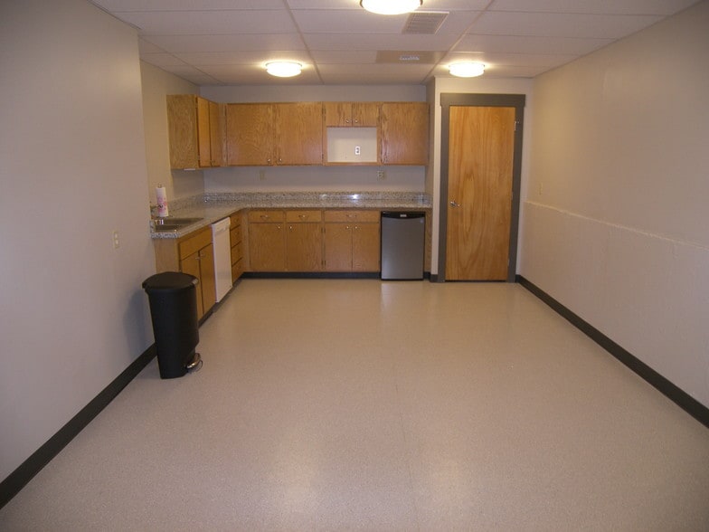 More Photos Of 1611 S Geiger Blvd, Spokane Industrial For Sale