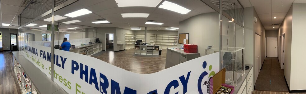 More Photos Of 5412 Monroe St, Toledo Storefront For Sale