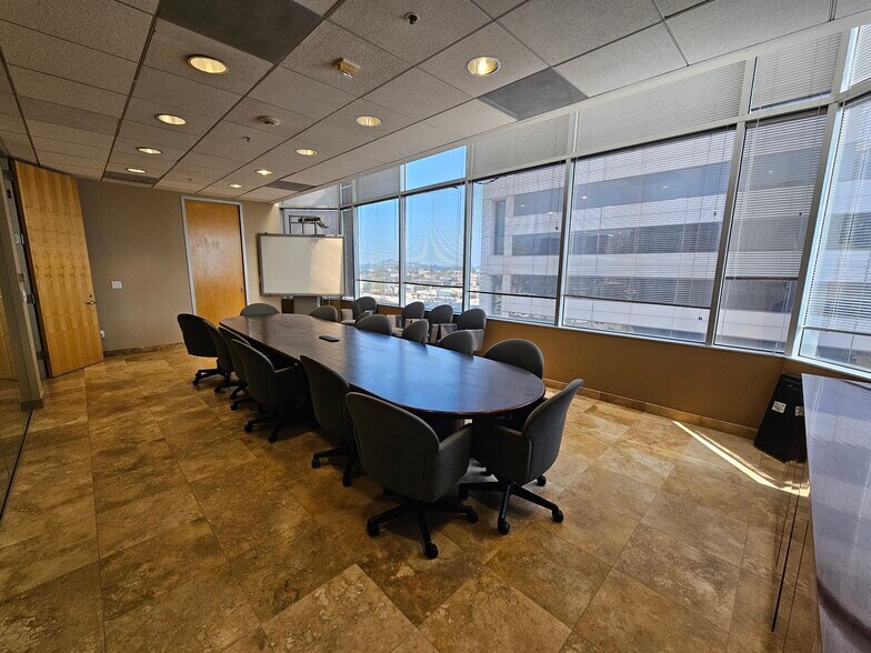 More Photos Of 600 N Brand Blvd, Glendale Medical For Lease