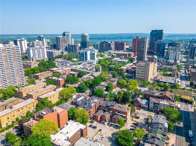 More Photos Of 21 Bold St, Hamilton Office Residential For Sale