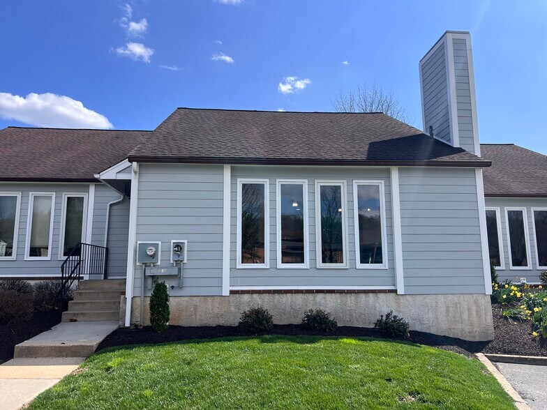 More Photos Of 300 N Pottstown Pike, Exton Office For Lease