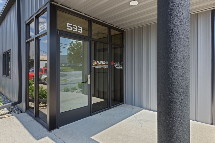 More Photos Of 533 Myatt Dr, Madison Showroom For Sale