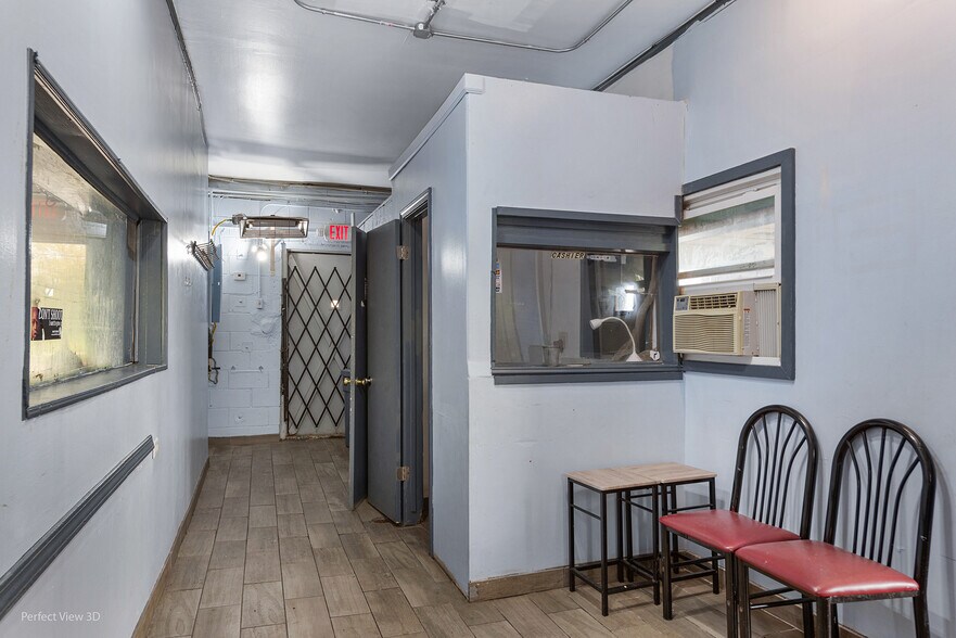 More Photos Of 13727 S Halsted St, Riverdale General Retail For Sale