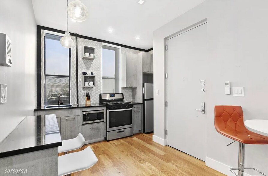 More Photos Of 58 De Sales Pl, Brooklyn Apartments For Sale